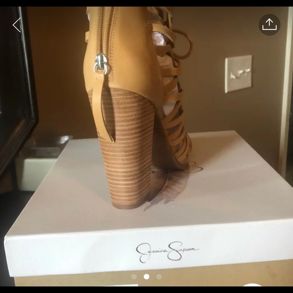 Jessica Simpson Rianna - Picture 2 of 3